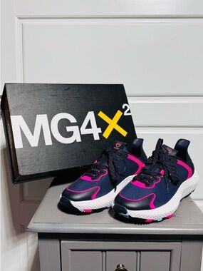 NWT Womens MG4x2 Navy/Pink Nylon Hybrid Golf Cross Trainers Size 9